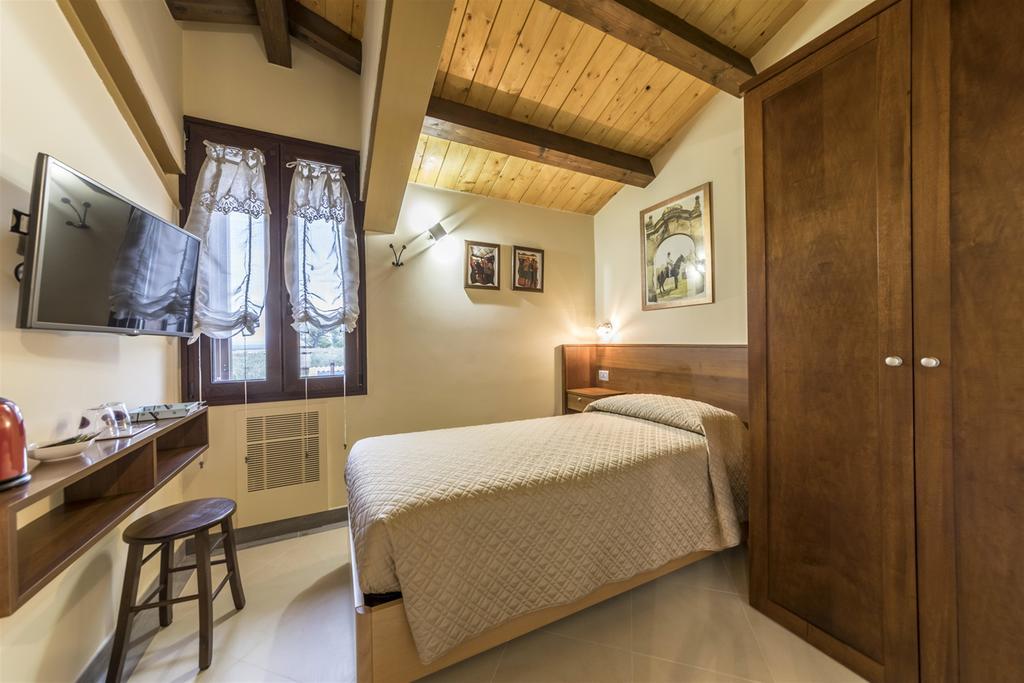 Traldi Resort Ветралла Экстерьер фото